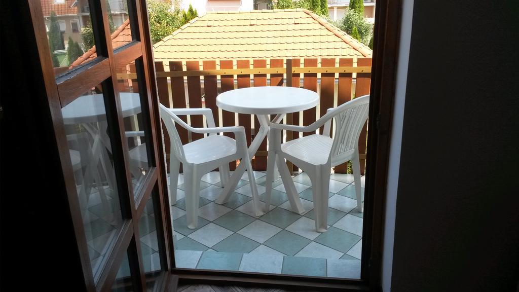 Gitta Apartman บุค ภายนอก รูปภาพ