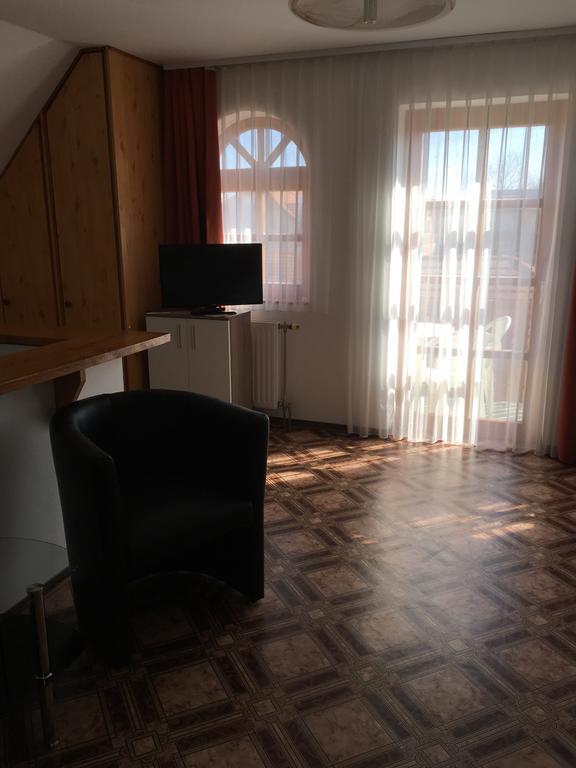 Gitta Apartman บุค ภายนอก รูปภาพ